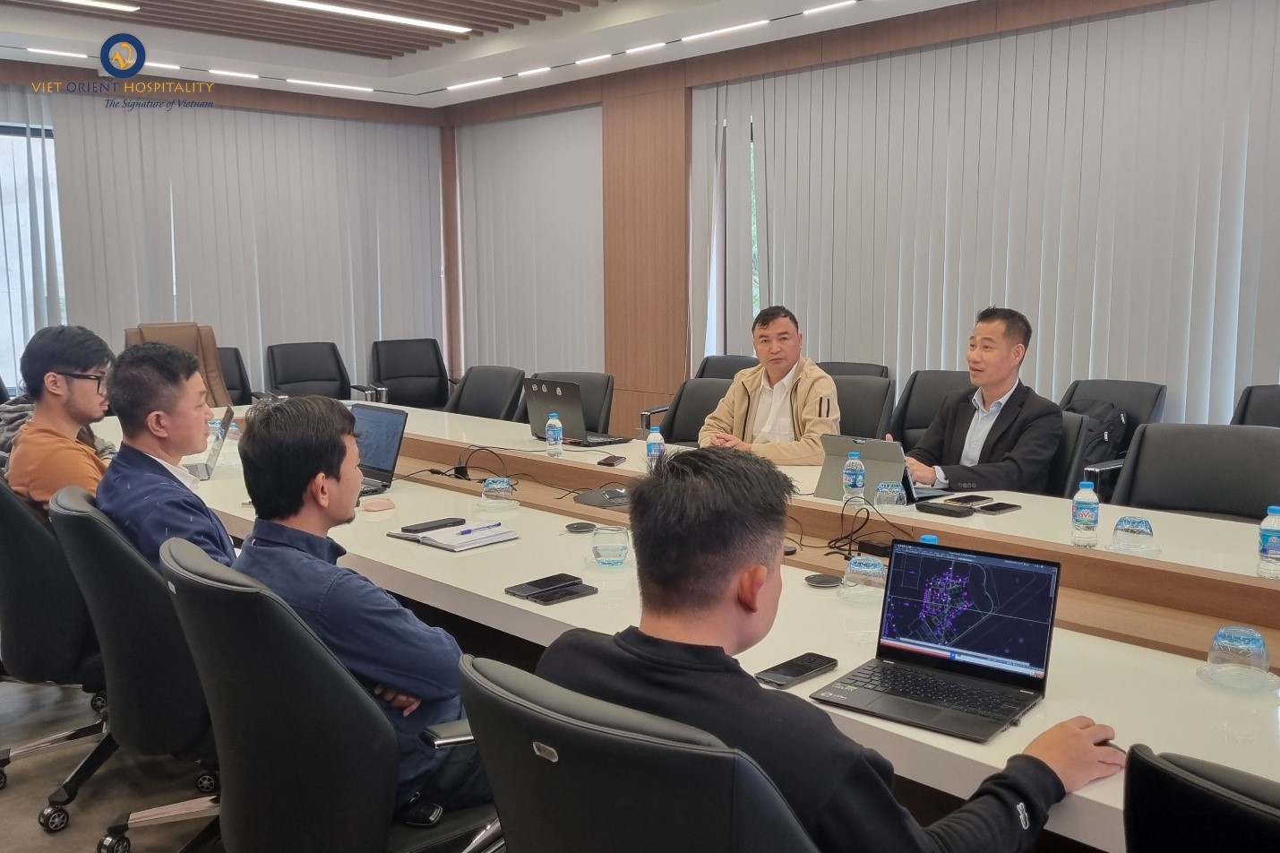 Viet Orient Hospitality gặp gỡ & trao đổi định hướng hợp tác cùng Ecopark Hải Dương về dự án tổ hợp khách sạn cao cấp